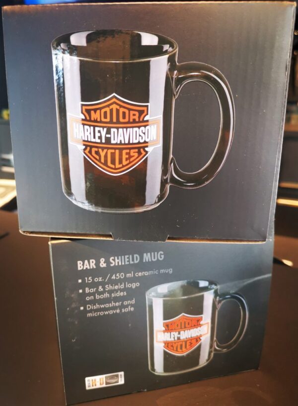 Bar & Shield mug - Image 2